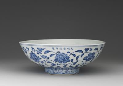 图片[2]-Large bowl with unederglaze-blue decoration of  flowers of the four seasons, Hsuan-te reign (1426-1435), Ming dynasty-China Archive